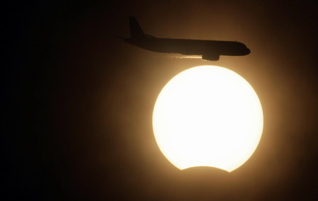 Asia witnesses solar eclipse