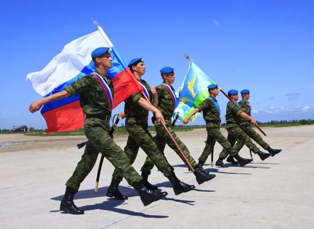 Russian soldiers practise for parade at 'Peace Mission 2009'