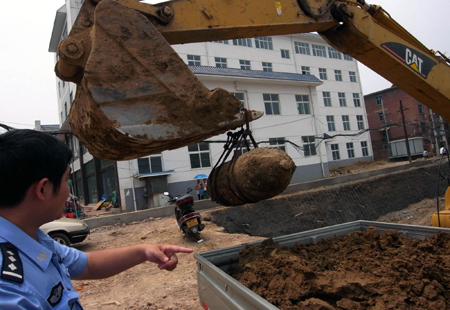 Unexploded WWII bomb found in C China