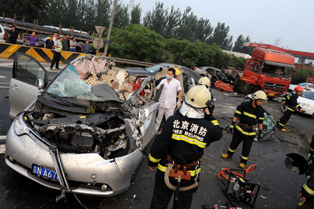 Road accident kills seven in Beijing