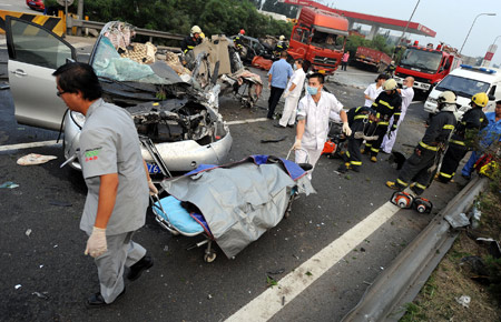 Road accident kills seven in Beijing