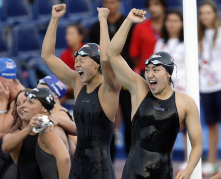 China win women's medley relay world title in world record