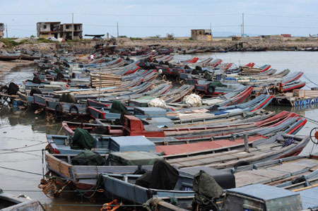 East China on guard as typhoon Morakot approaches