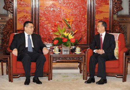 Wen: Full support for Macao's new chief executive
