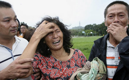 Taiwan mudslide may have buried 600 villagers