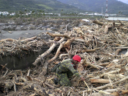Typhoon kills 62, injures 35 in Taiwan