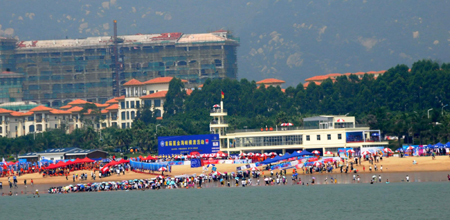 First cross-Strait swimming race held