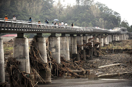 Taiwan typhoon death toll could top 500