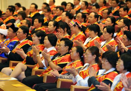 Chinese leaders extend festival greetings to teachers: