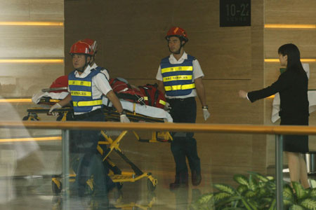 6 HK workers die in skyscraper fall