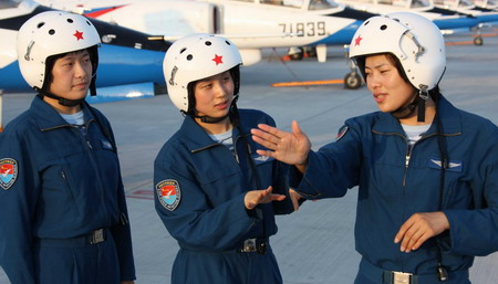 Female fighter pilots to debut on National Day