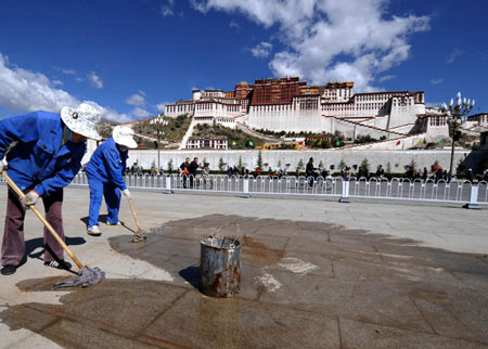 Lhasa gears up for 60th anniversary