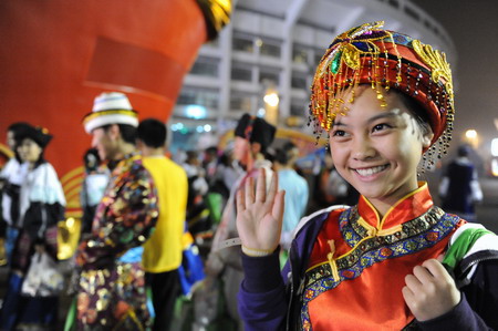 Tian'anmen embraces parade