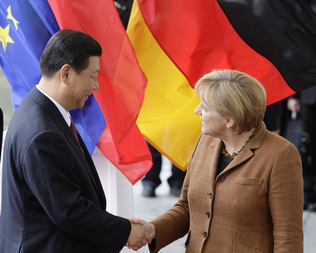 Xi holds talks with Merkel on China-Germany ties