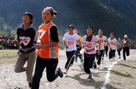 Tibetan folk sports event