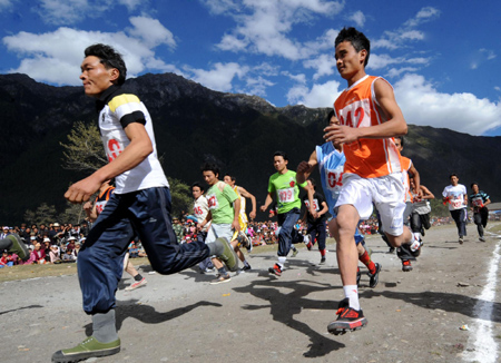 Tibetan folk sports event