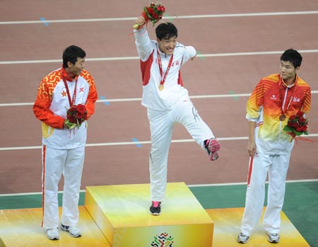 Liu Xiang picks gold at National Games