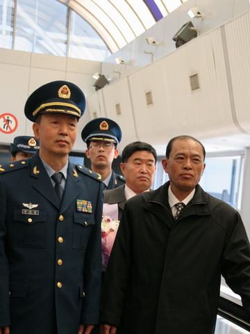 DPRK air force delegation arrives in Beijing