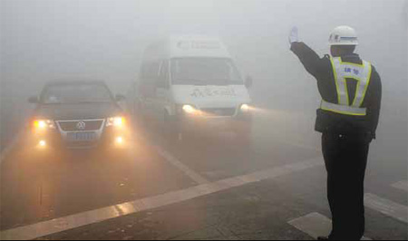 Fog, rain leaves 1 dead, 2 missing