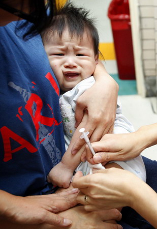 Infants inoculated H1N1 flu vaccines in Taiwan