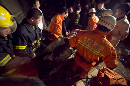 House collapse leaves 5 dead, 4 injured in Henan