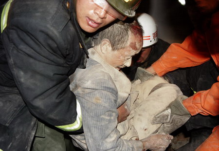 House collapse leaves 5 dead, 4 injured in Henan