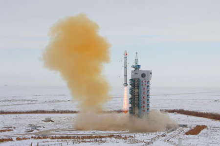 Long March rocket launches research satellite