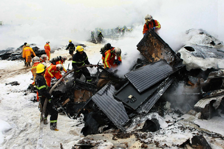 Three dead, four injured in cargo plane crash in Shanghai