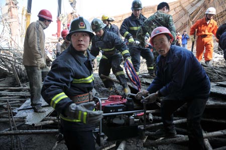 3 dead in east China scaffold collapse