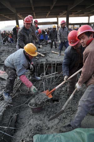 3 dead in east China scaffold collapse