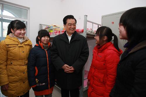 President Hu inspects reconstruction in quake-hit Shaanxi