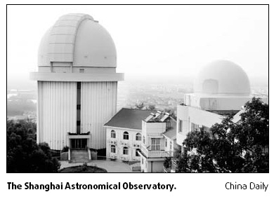 Bright Shanghai lights block view of astronomers