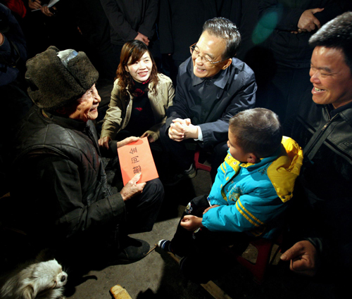 Premier visits drought-hit southwest China