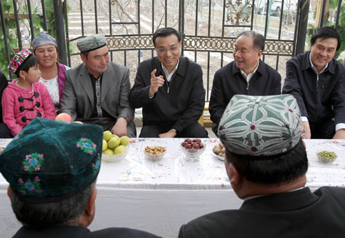 Vice premier stresses livelihood, stability in Xinjiang