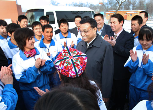 Vice premier stresses livelihood, stability in Xinjiang