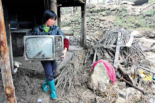 86 killed as South China hit by 'unusual' storms