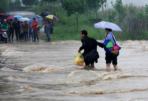 Rain to continue in S China, temperatures to rise in N