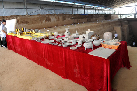 Ancient tomb unveiled to mark cultural heritage day