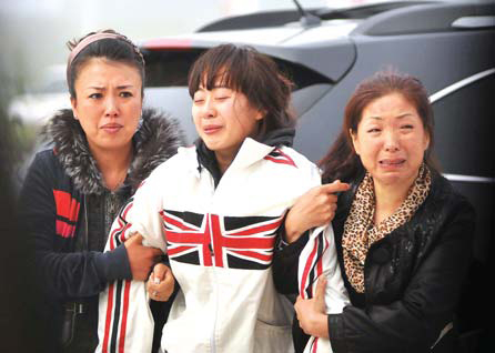 Plane crash survivors recall horror