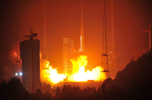 China successfully launches satellite for TV, radio live broadcast