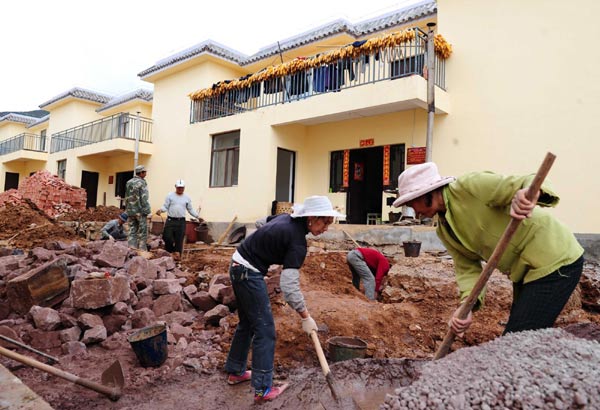 Post-quake welfare houses, a second disaster