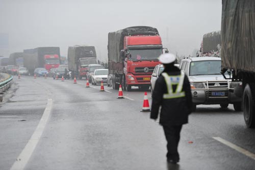 Highways reopen after freezing rain strands thousands