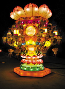 Lantern makers keep flame alive