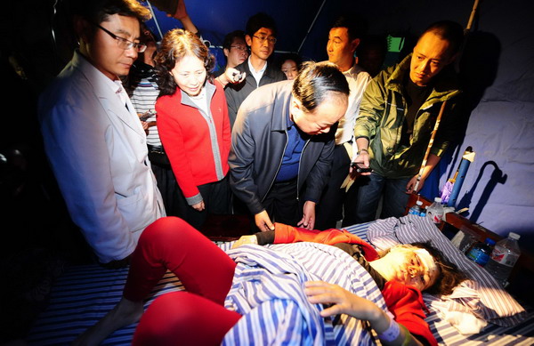 Rescue continues in SW China quake zone