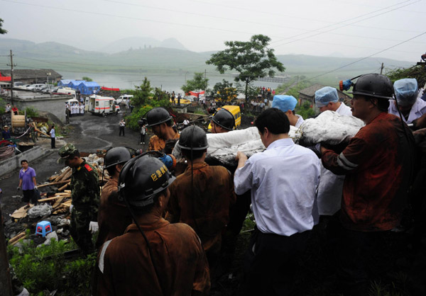 Two miners rescued after trapped 188 hours