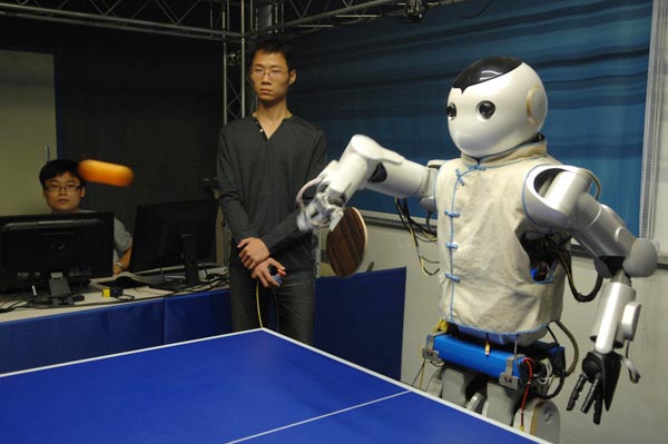 Ping-pong playing robots' debut in East China