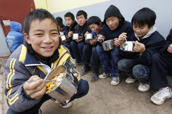 School turns wasteland into farm for students