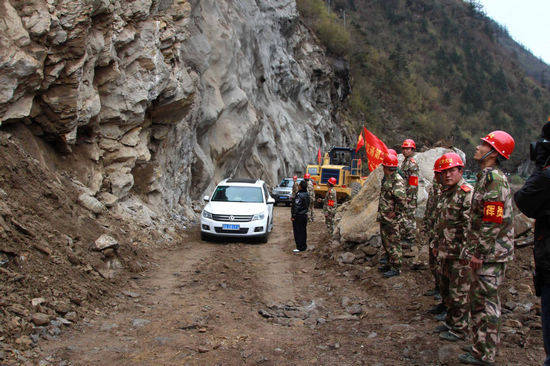 Traffic resumes six days after Tibet landslides