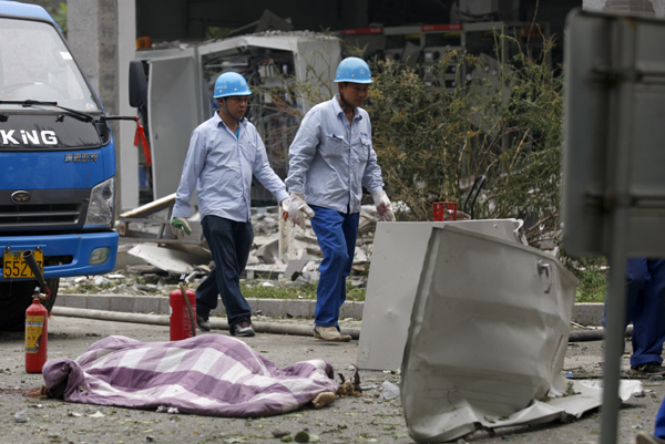 Blast at power plant kills two cleaners in Beijing