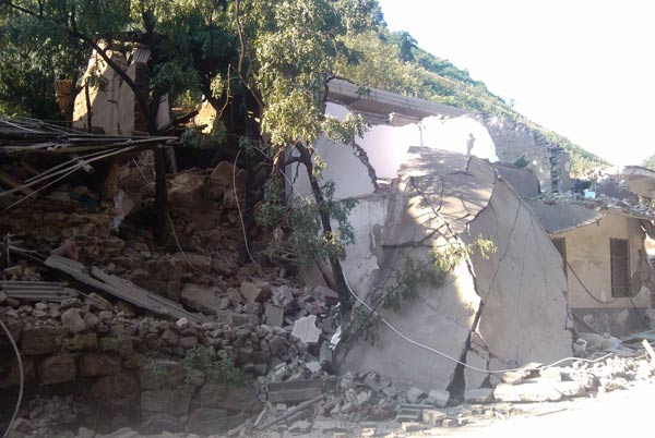 80 killed in SW China multiple quakes